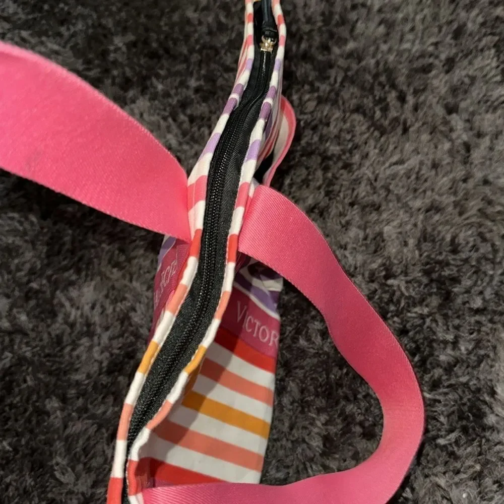 oversized, Victoria's Secret Beach bag with zipper closure Never used